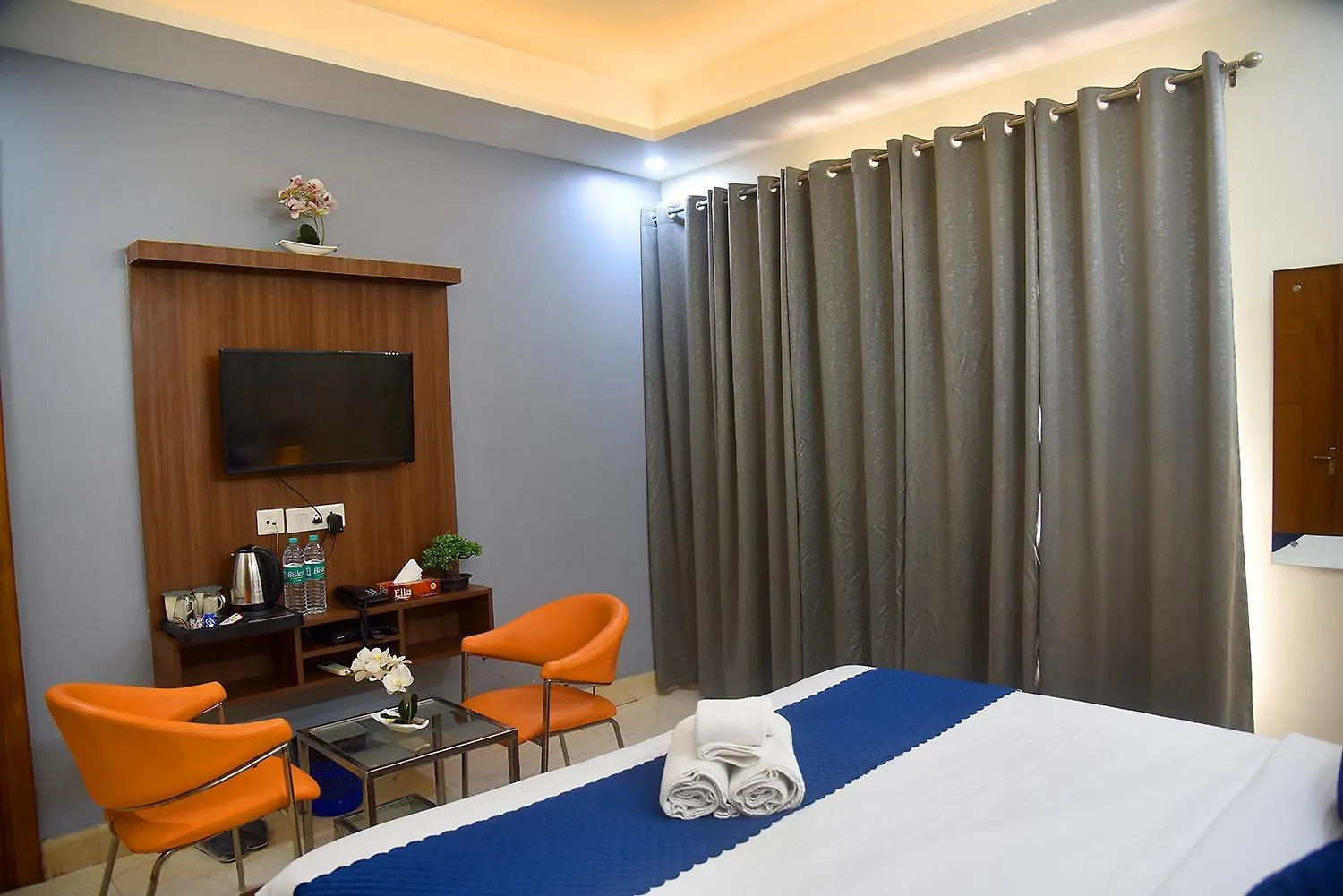 גורגאון Luxury Studio Apartment With Kitchenette & Private Balcony ,Gurugram הודו