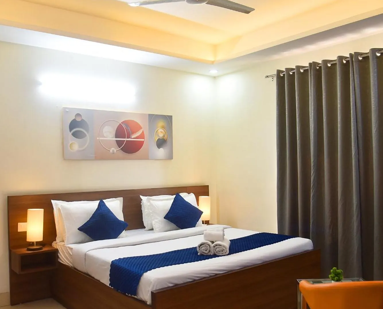 גורגאון Luxury Studio Apartment With Kitchenette & Private Balcony ,Gurugram הודו