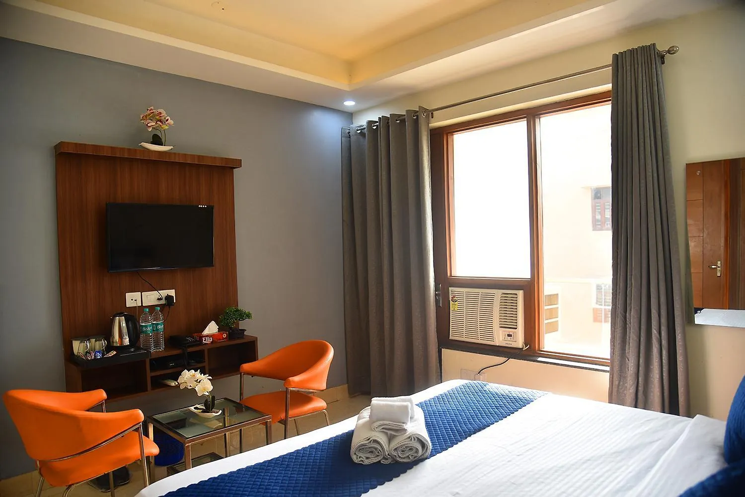 ** Hotel Luxury Studio Apartment With Kitchenette & Private Balcony ,Gurugram Gurgaon Inde